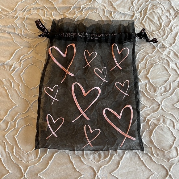 NWOT Victoria's Secret Black Mesh Drawstring Pouch with Pink Hearts - Picture 2 of 4